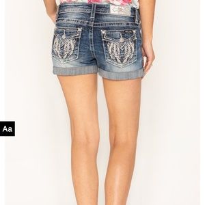 Miss Me denim shorts size 26